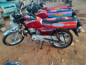 Bajaj Boxer 100 2023 Red