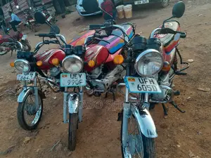 Bajaj Boxer 100 2023 Red