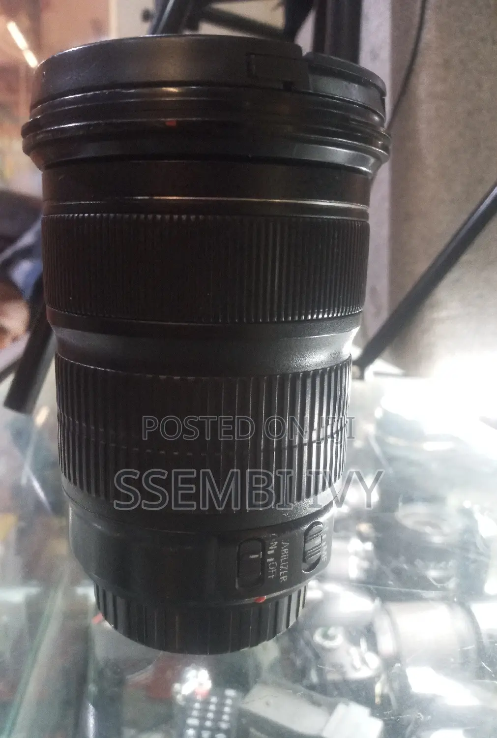 CANON 24-105mm Lens (Prof. Silver Lens)
