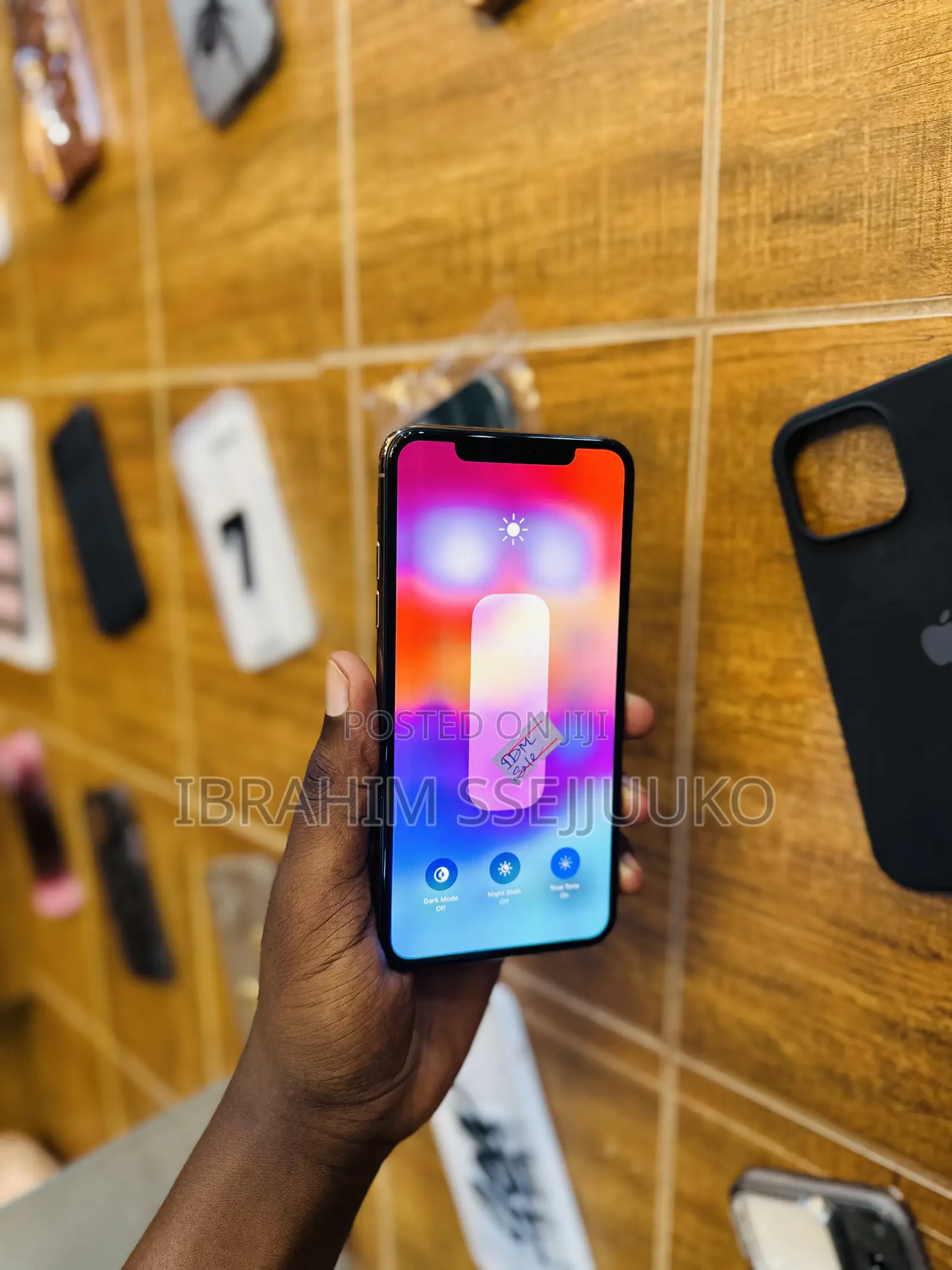 Apple iPhone 11 Pro Max 64 GB Gold