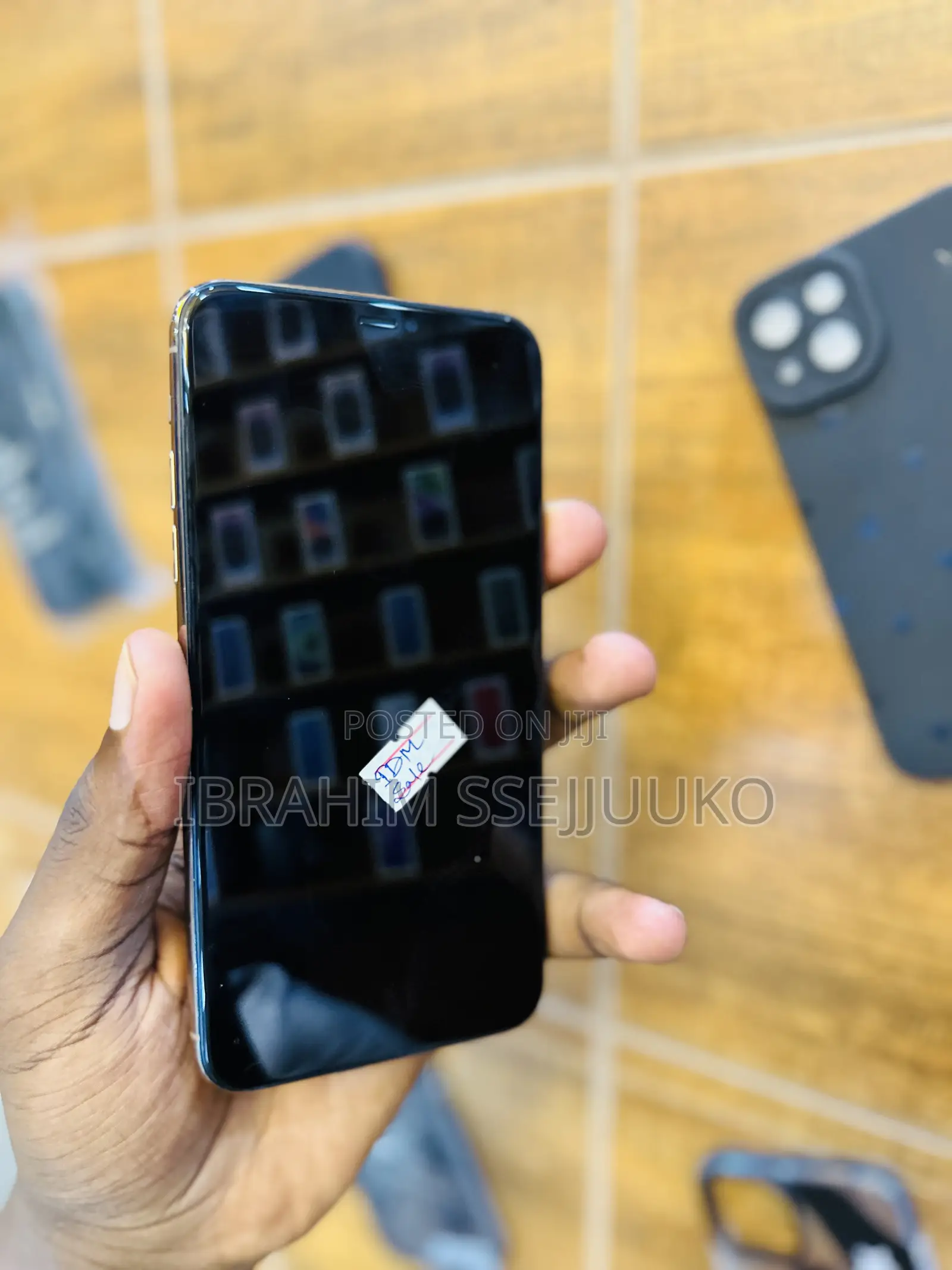 Apple iPhone 11 Pro Max 64 GB Gold