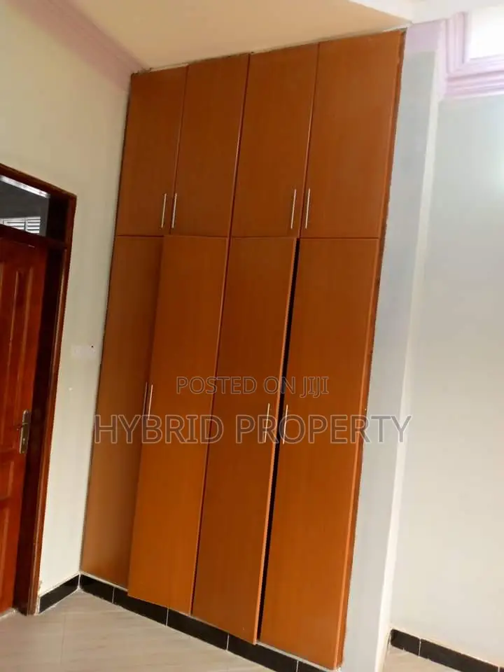 4bdrm House in Kitende~Sekiwunga, Ssisa for sale