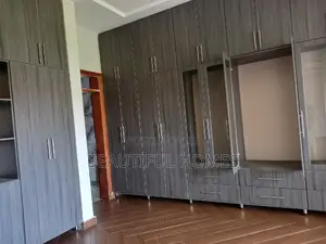 Furnished 7bdrm House in Kisaasi, Nakawa for sale