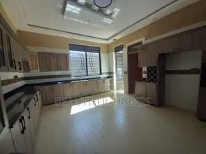 Furnished 7bdrm Mansion in Kisaasi, Nakawa for sale