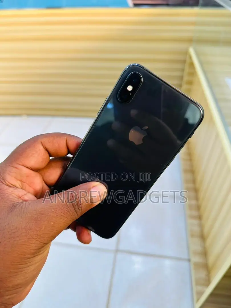 Apple iPhone X 64 GB Black