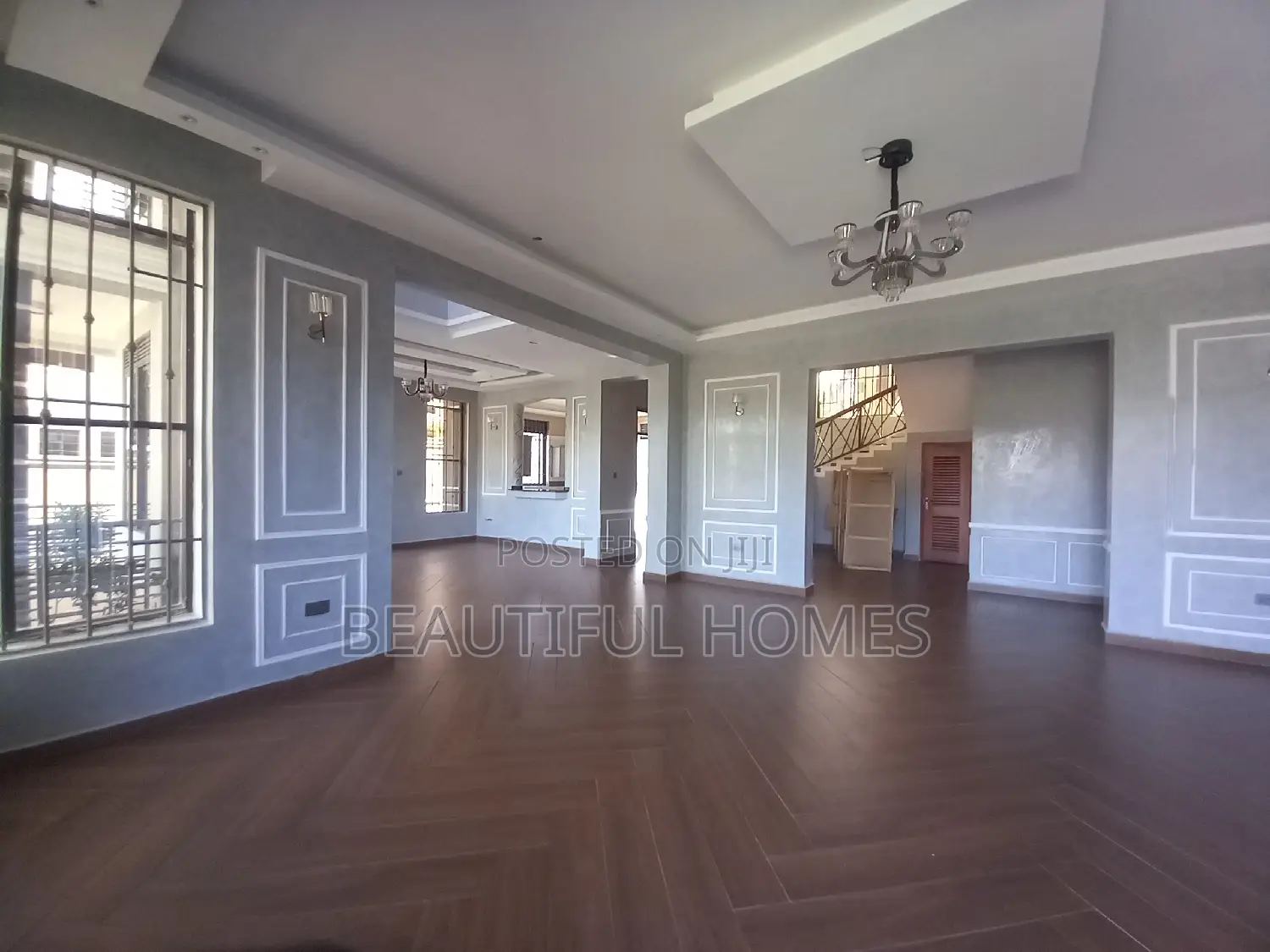 Furnished 7bdrm Mansion in Kisaasi, Central Division for sale