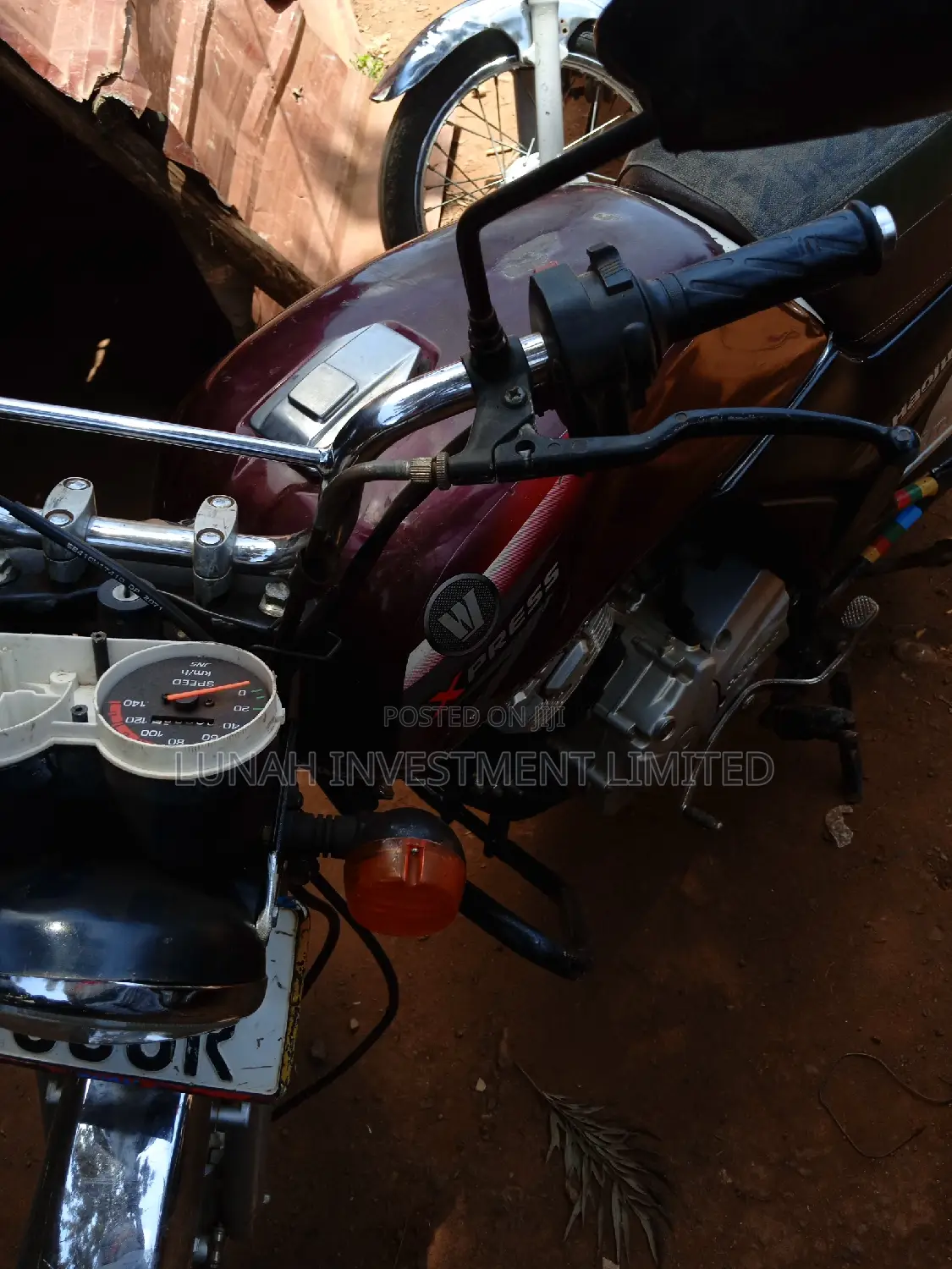 Bajaj Boxer 100 2021 Red