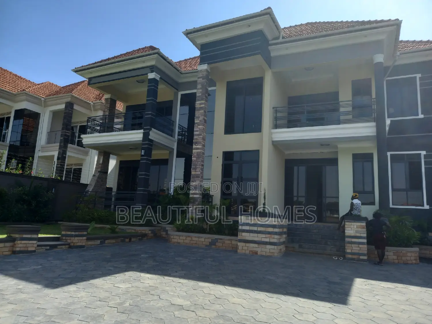 Furnished 7bdrm Mansion in Kisaasi, Central Division for sale