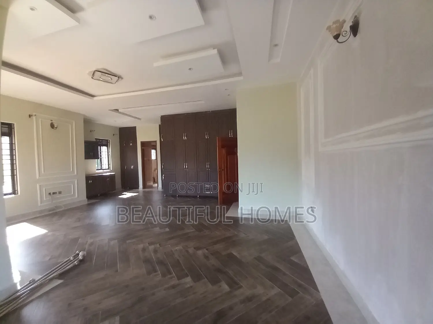 Furnished 5bdrm House in Kisaasi, Nakawa for sale