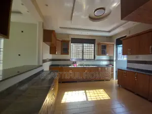 Furnished 5bdrm House in Kisaasi, Nakawa for sale
