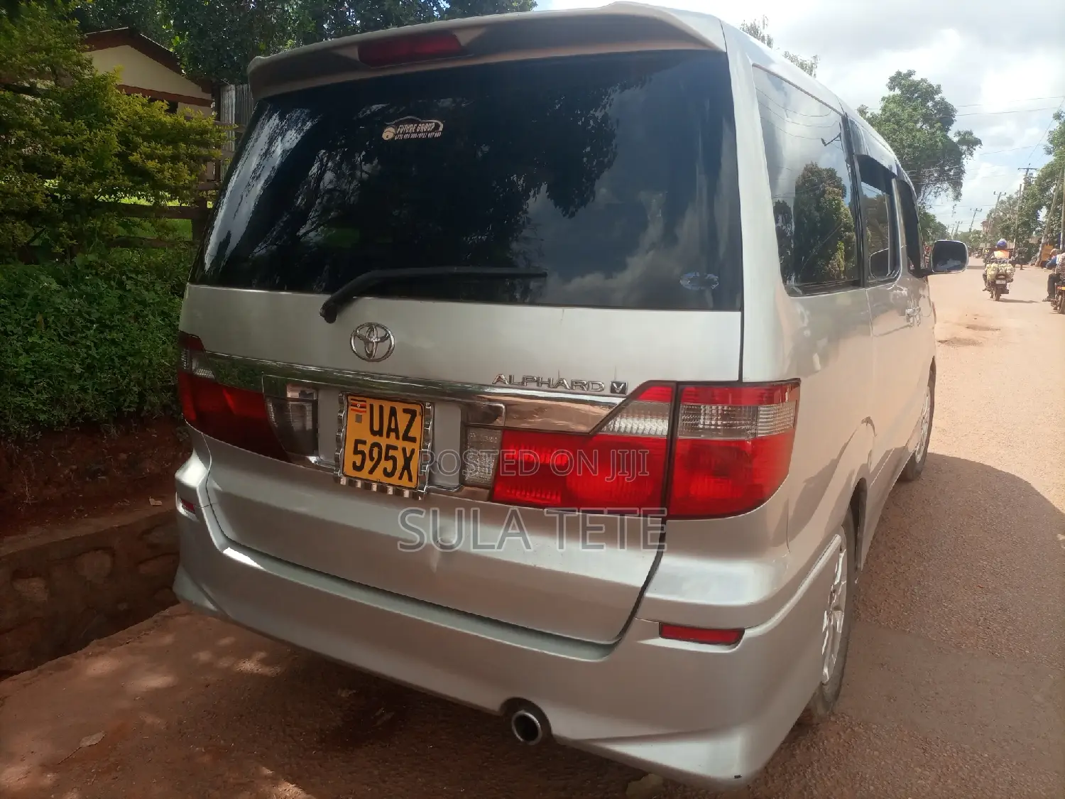 Toyota Alphard 2004 Silver
