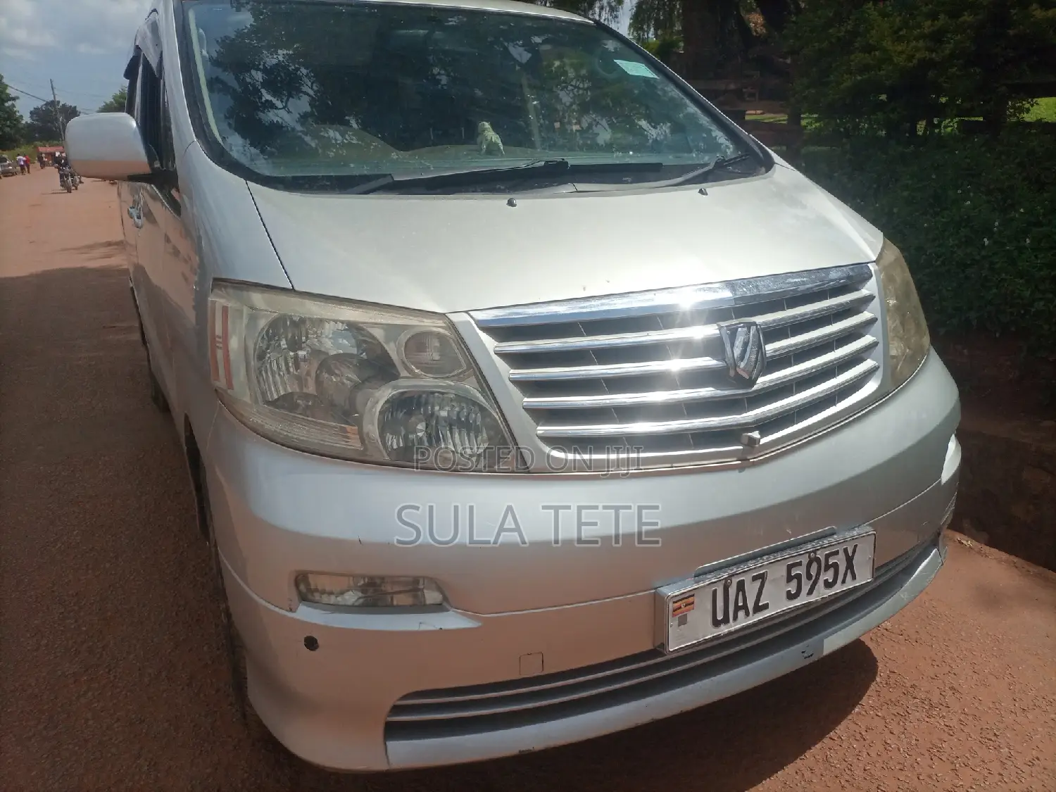 Toyota Alphard 2004 Silver
