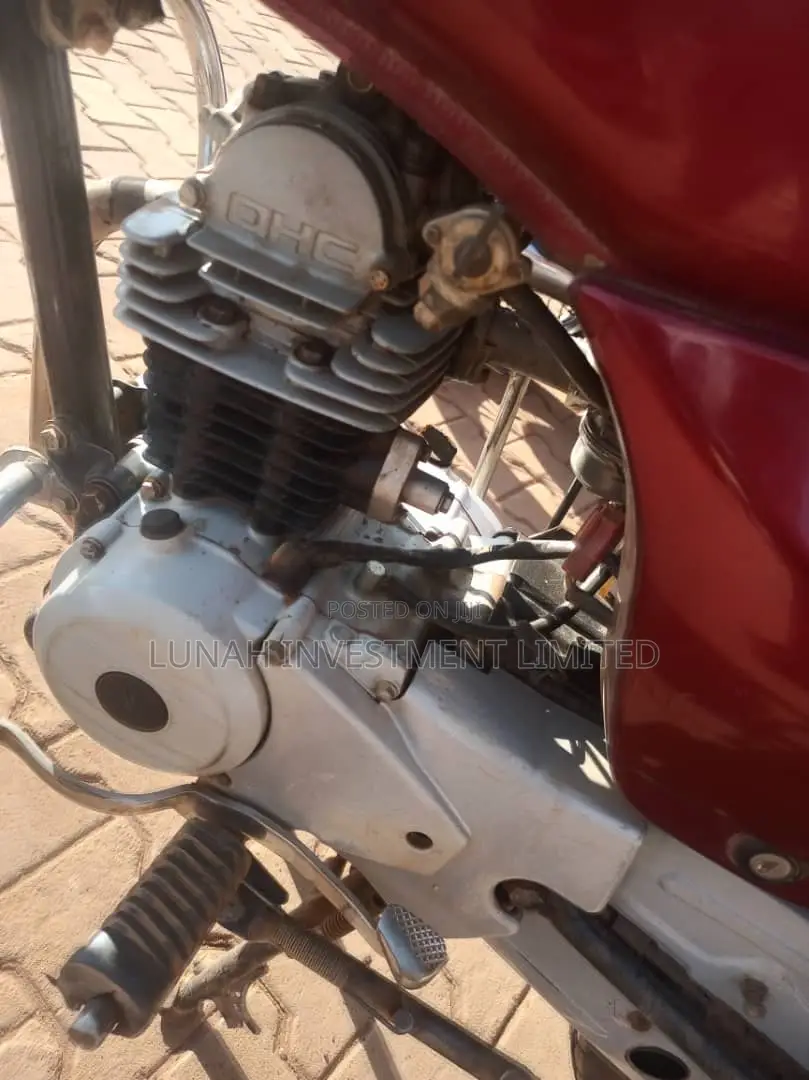 Bajaj Boxer 2017 Red
