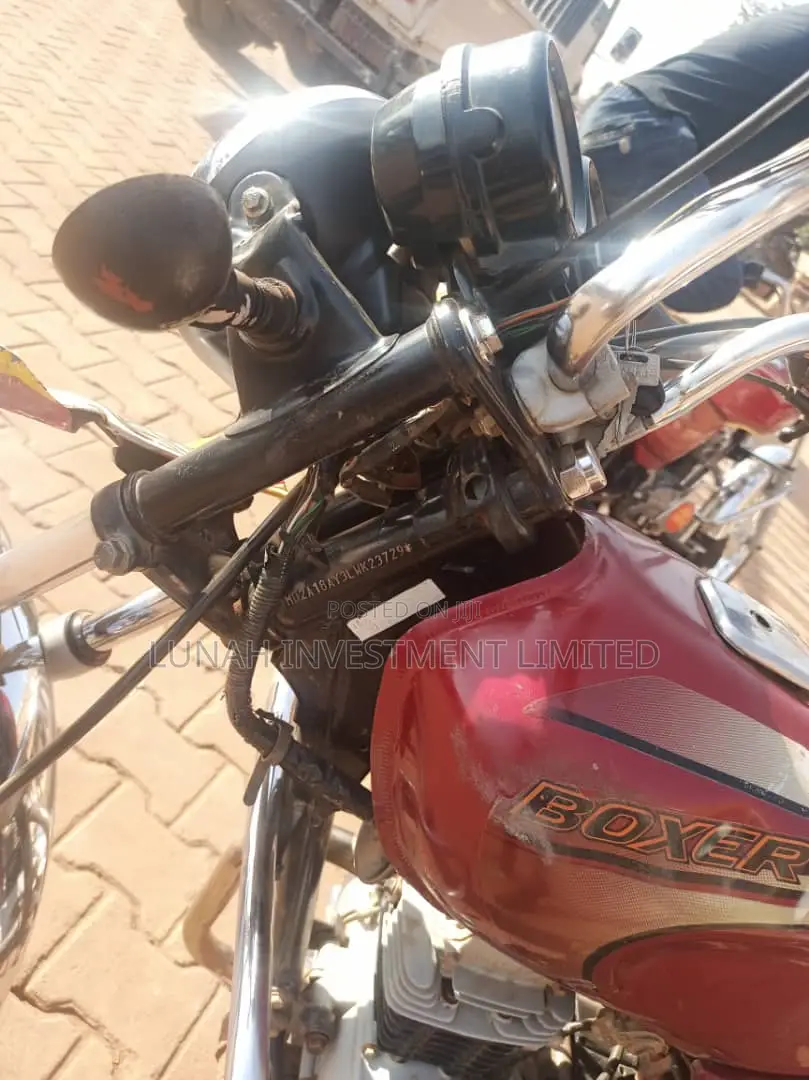 Bajaj Boxer 2017 Red