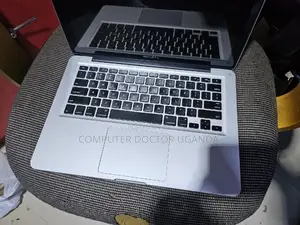 Laptop Apple MacBook 2012 6GB Intel Core I5 SSD 256GB