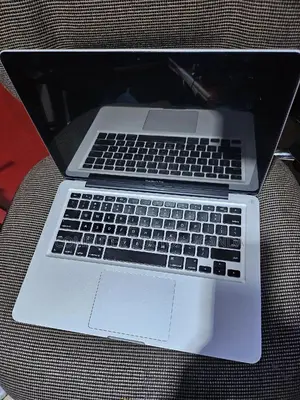 Laptop Apple MacBook 2012 6GB Intel Core I5 SSD 256GB