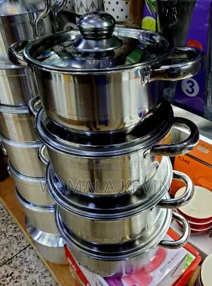 Saucepan Stainless Steel Serving and Cook Wares.
