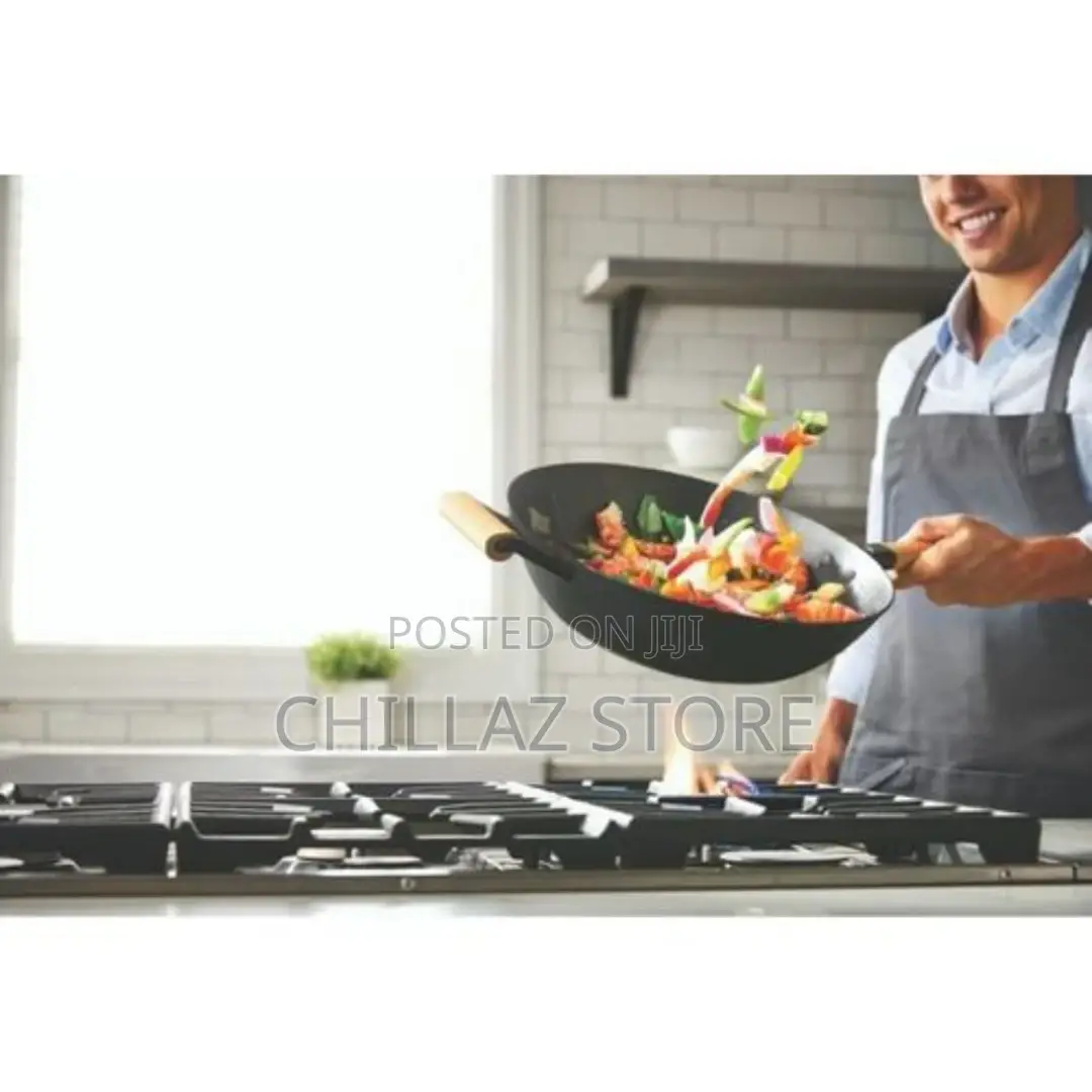 Non-Stick Wok Stir Frying Pan Saucepan With Wooden Handle