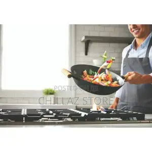Non-Stick Wok Stir Frying Pan Saucepan With Wooden Handle