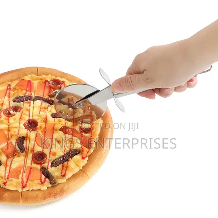 Handheld Pizza Cutter
