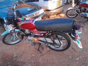 Bajaj Boxer 100 2022 Red