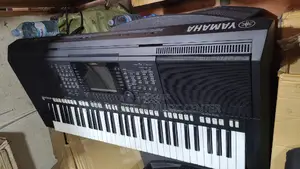 Yamaha PSR S 750 Keyboard Uk Used
