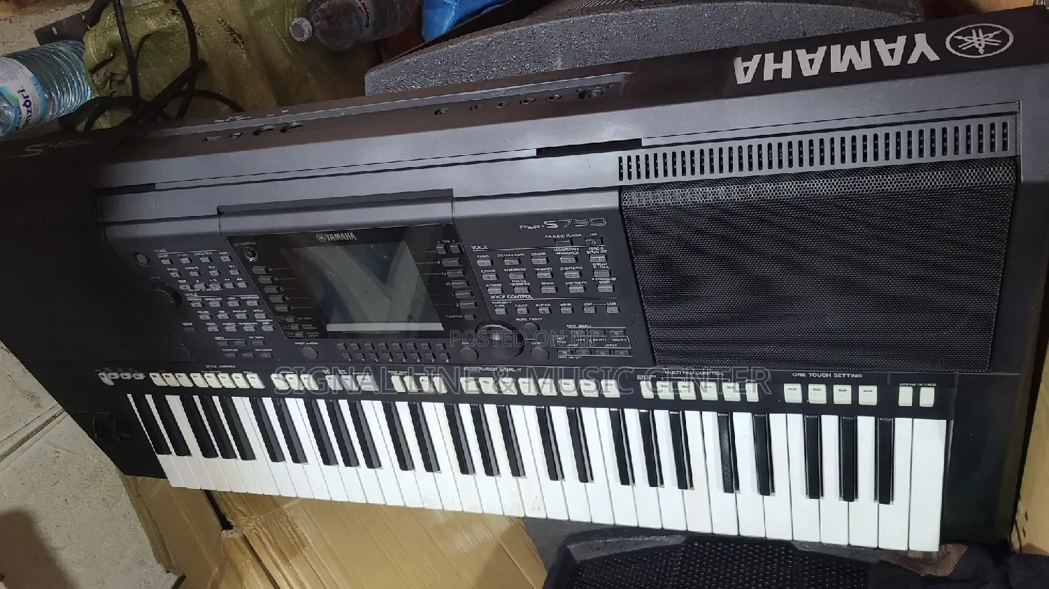 Yamaha PSR S 750 Keyboard Uk Used