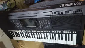 Yamaha PSR S 750 Keyboard Uk Used