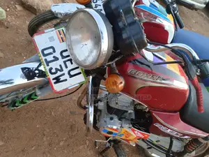 Bajaj Boxer 100 2022 Red