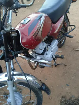 Bajaj Boxer 2022 Red