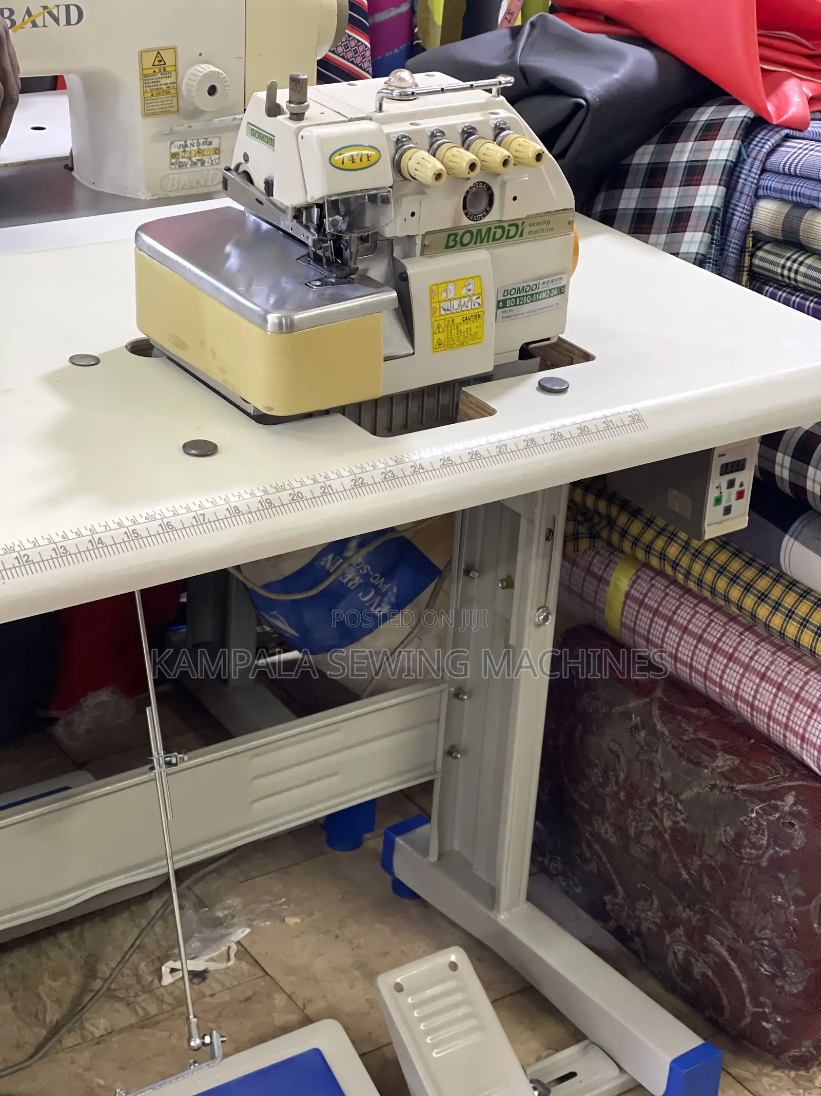 Computerized Industrial Overlock Sewing Machines