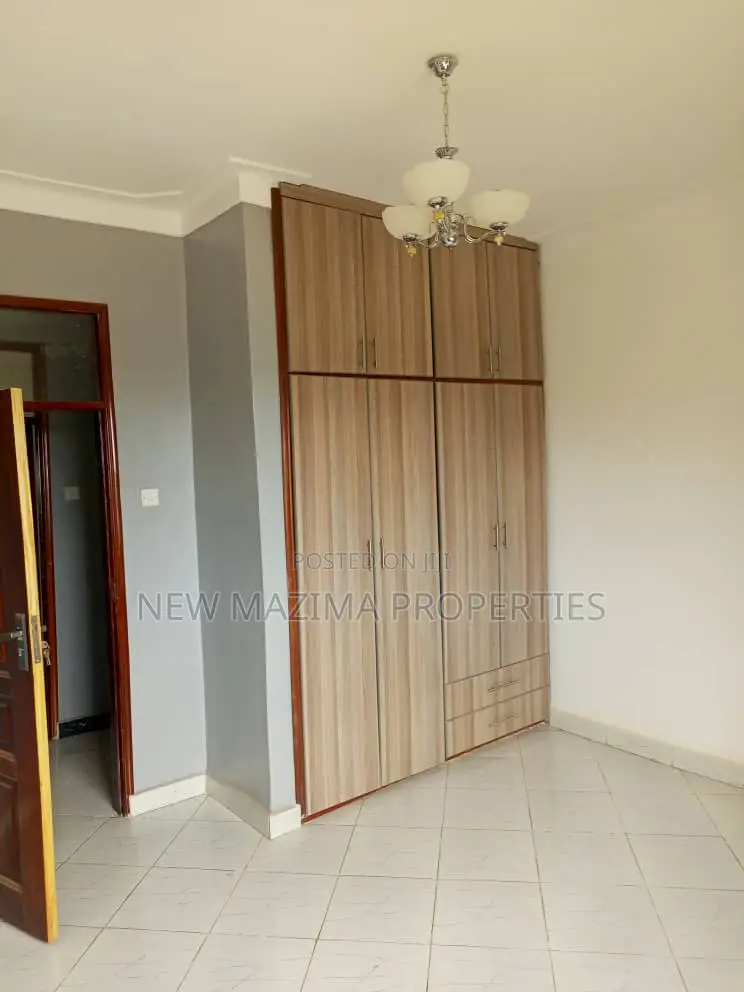 3bdrm Bungalow in Salaama Munyonyo, Division A for sale
