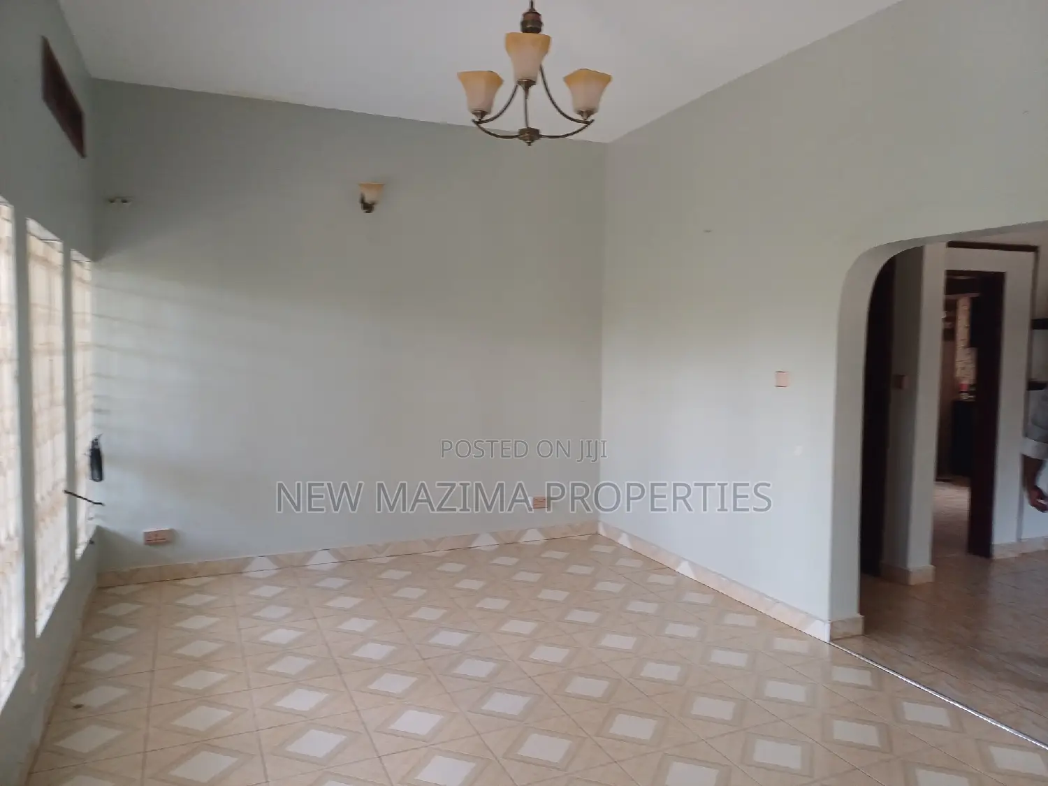 3bdrm Bungalow in Makindye Heights, Division A for sale