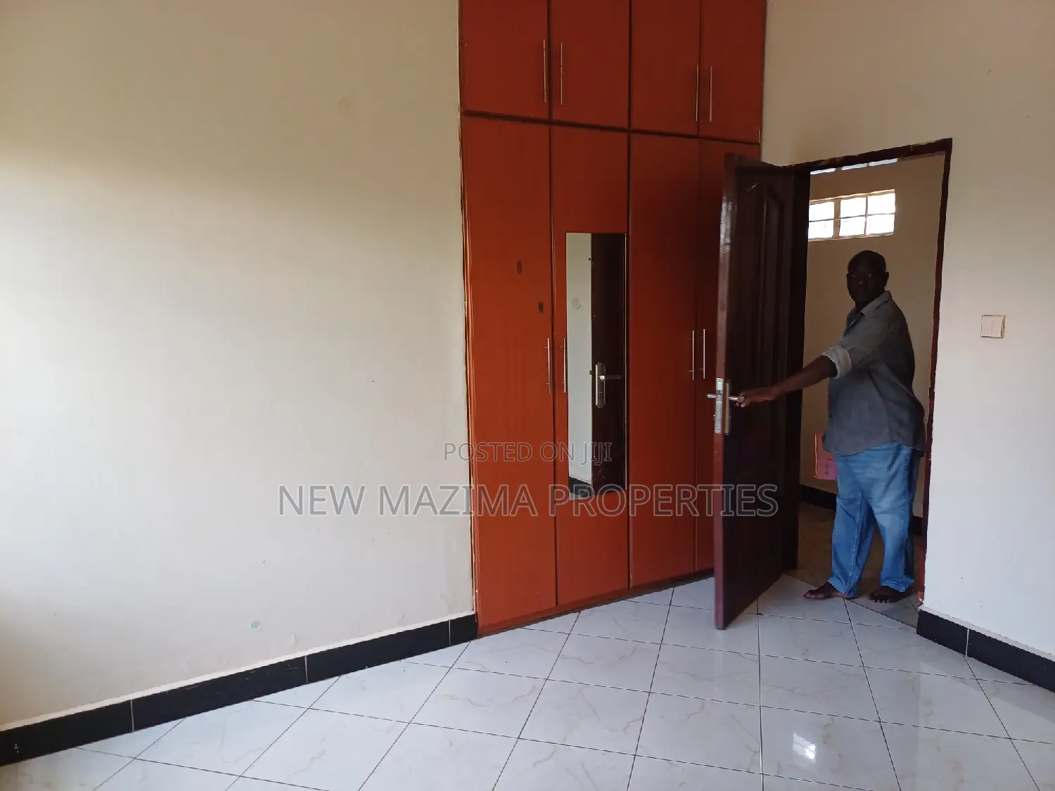 3bdrm Bungalow in Makindye Heights, Division A for sale