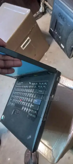 Laptop Lenovo ThinkPad R61 4GB Intel Core 2 Duo HDD 250GB