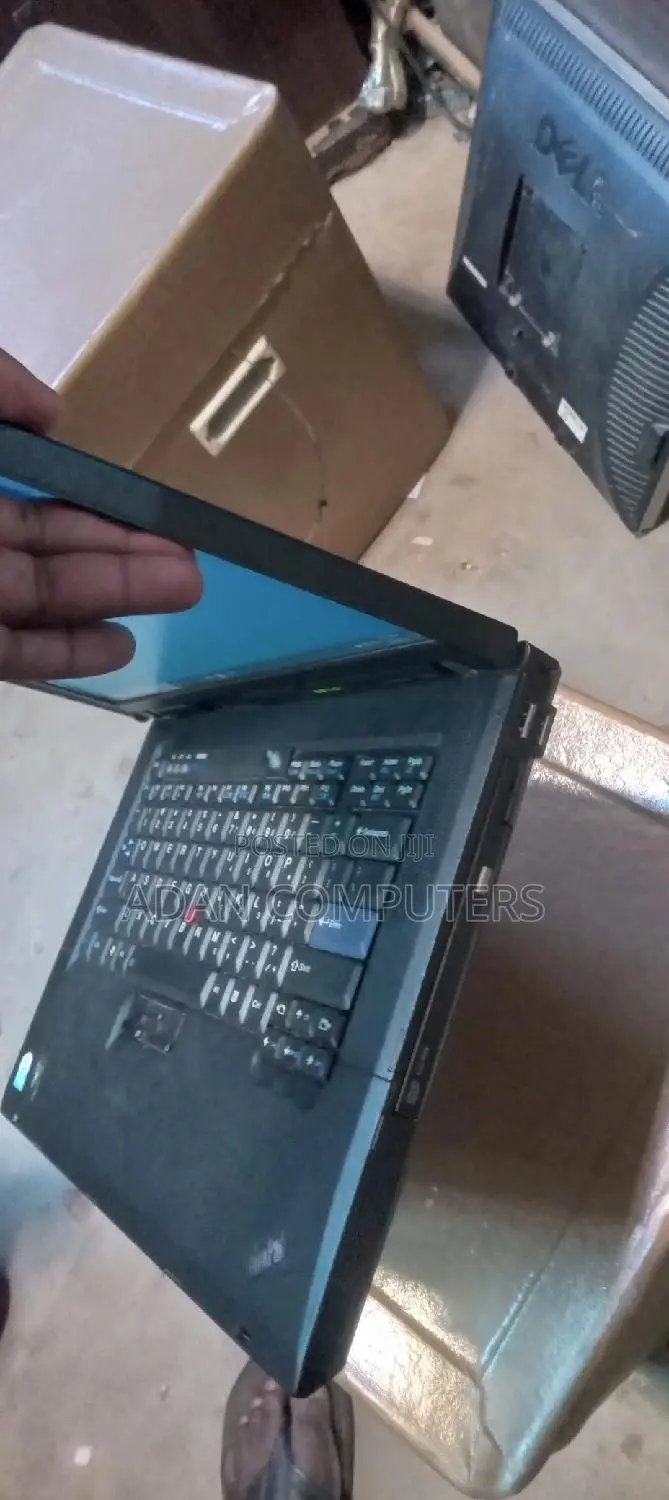 Laptop Lenovo ThinkPad R61 4GB Intel Core 2 Duo HDD 250GB