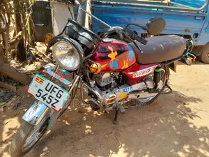 Bajaj Boxer 100 2023 Red