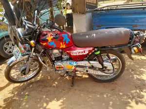 Bajaj Boxer 100 2023 Red