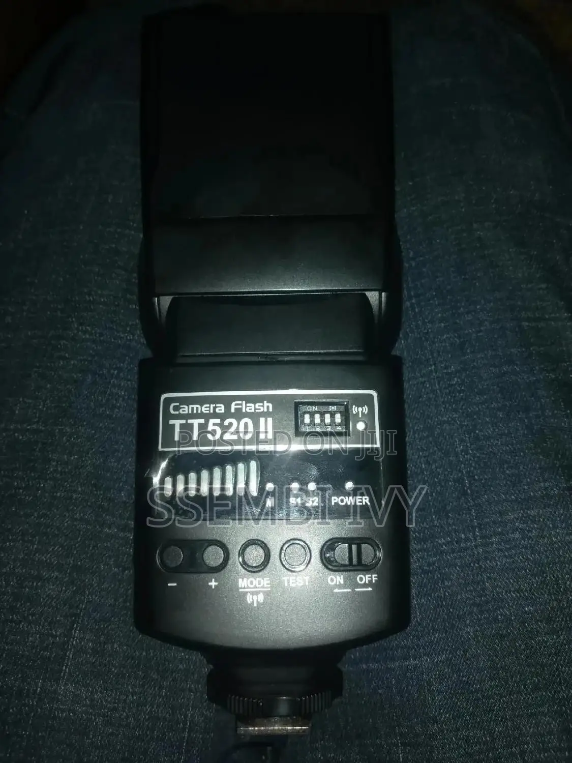 Godox Tt520 Ii Heavy Duty Speedlight.
