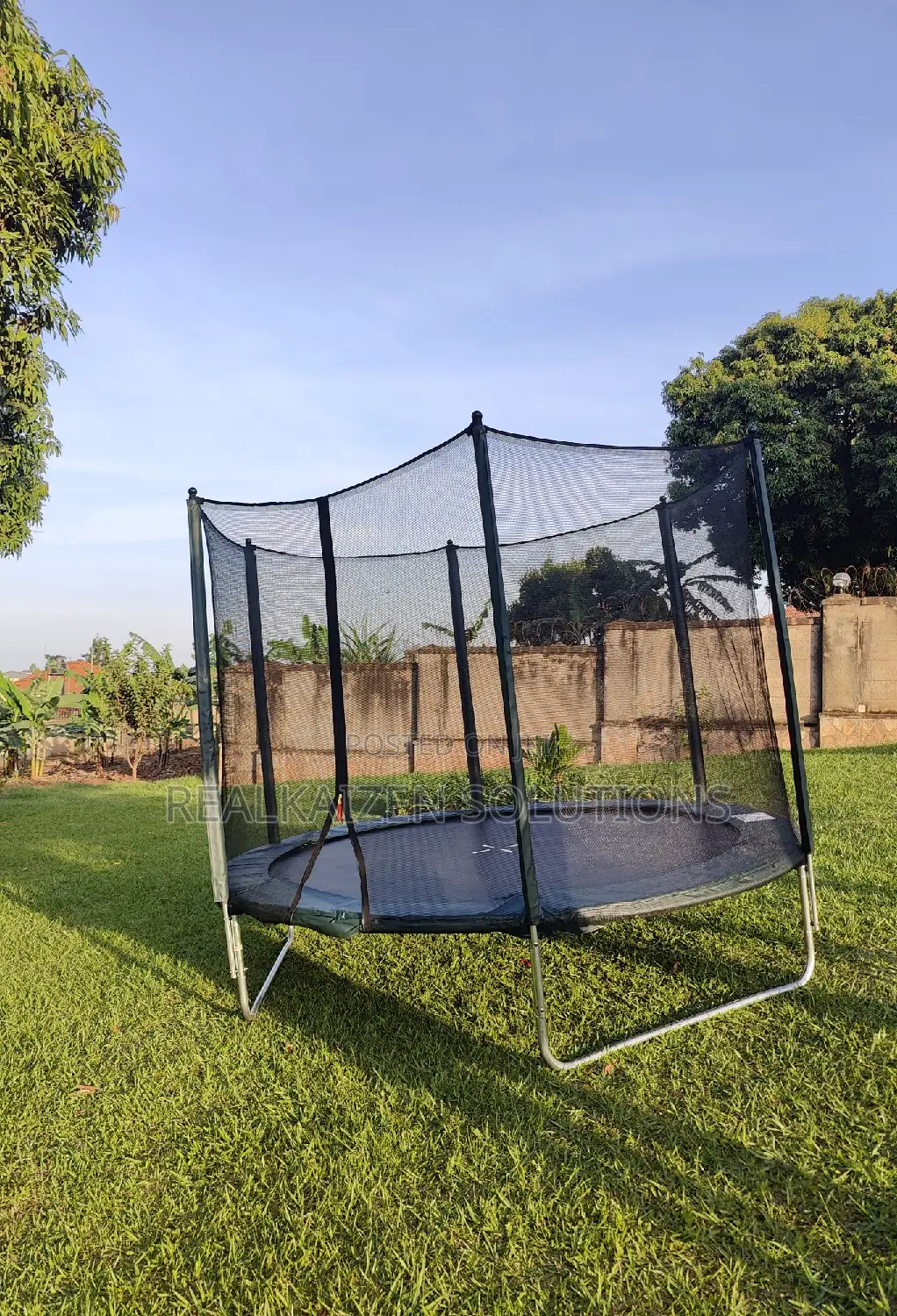 High Quality 10ft Dark Green Trampoline Wit Safety Enclosure