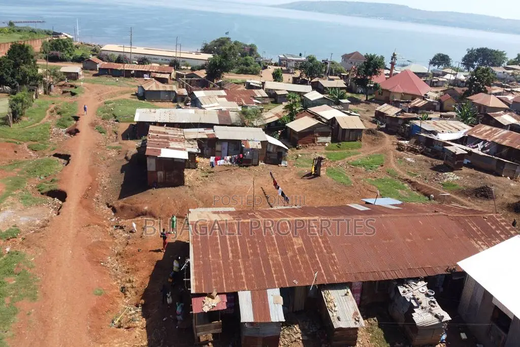 50ft X 100ft Lake View Prime Titled Plots for Sale in Jinja