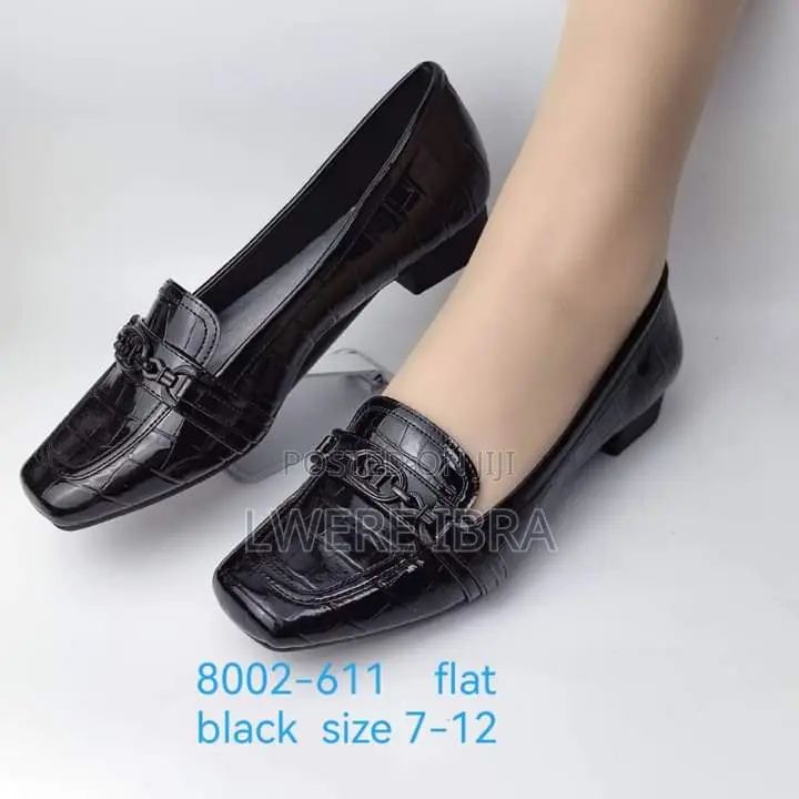 Classic Trending Closed Sheos