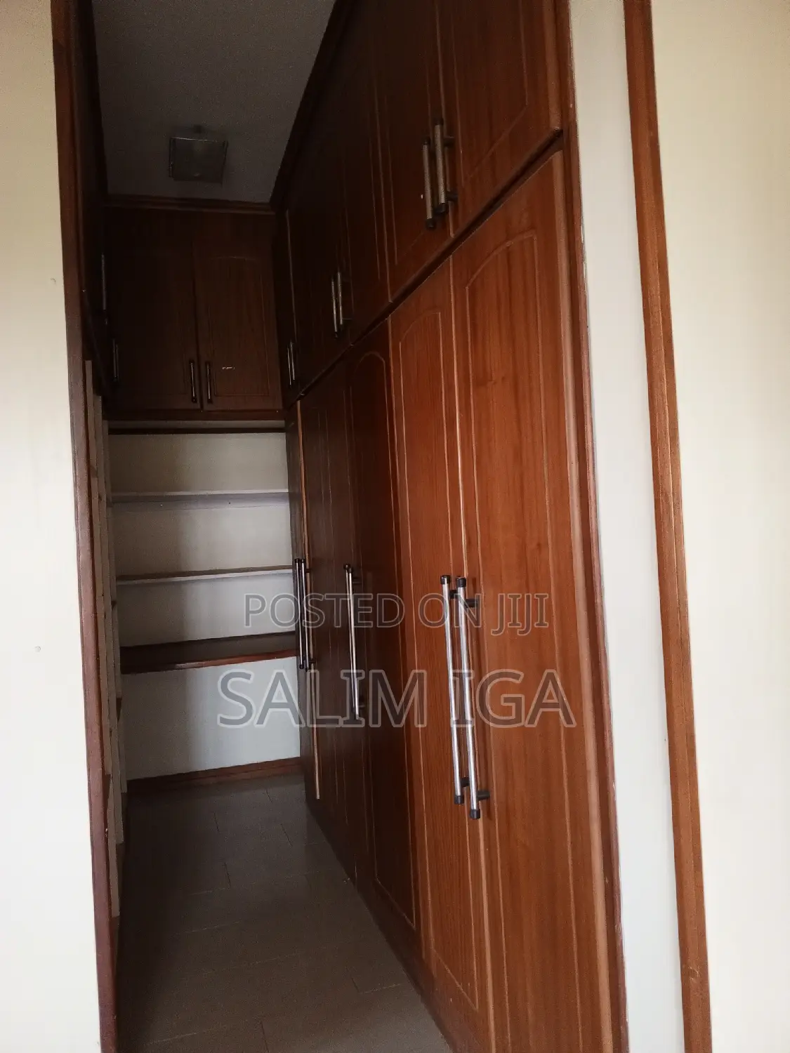 5bdrm Maisonette in Kololo Property, Central Division for rent