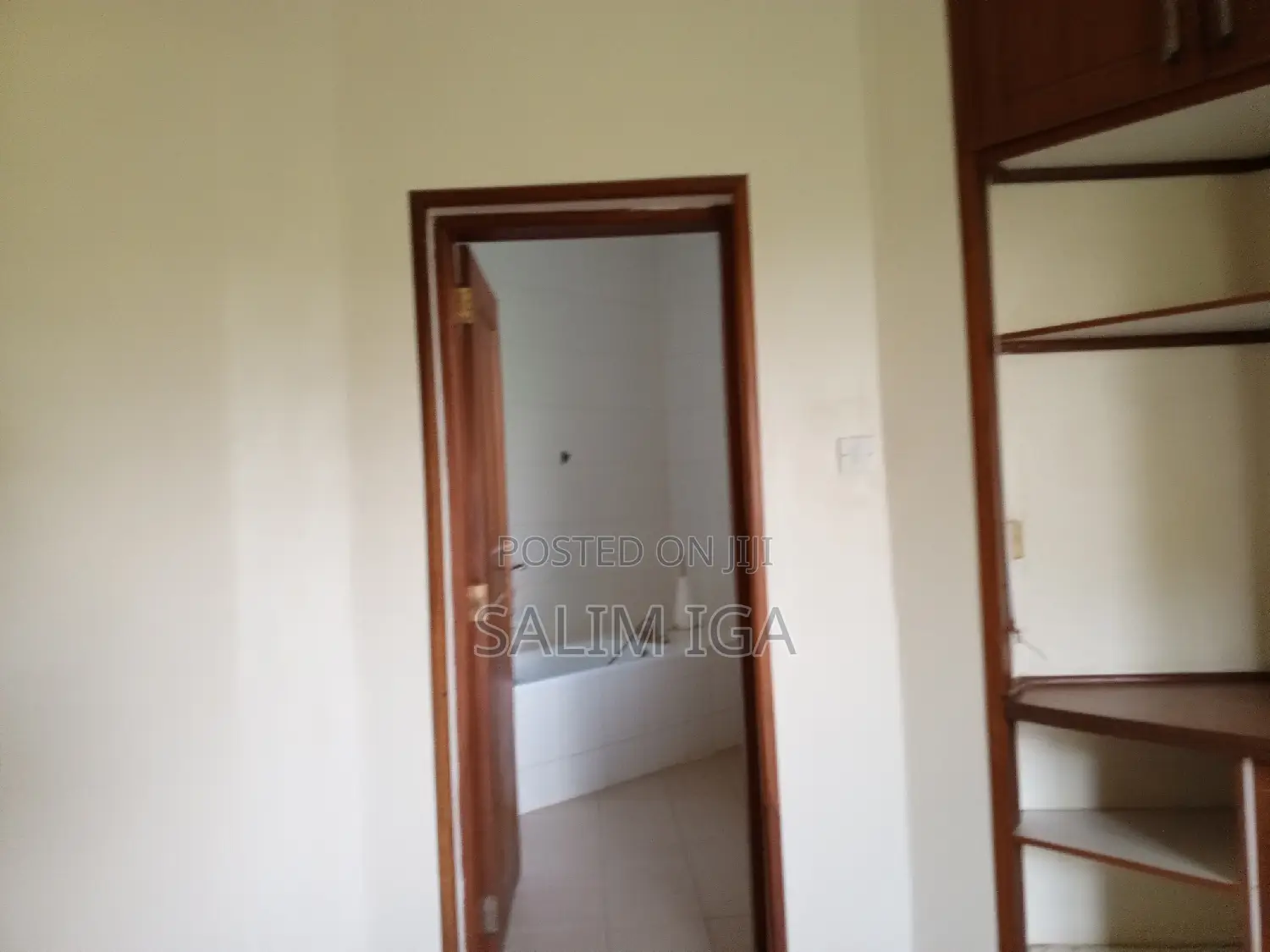 5bdrm Maisonette in Kololo Property, Central Division for rent