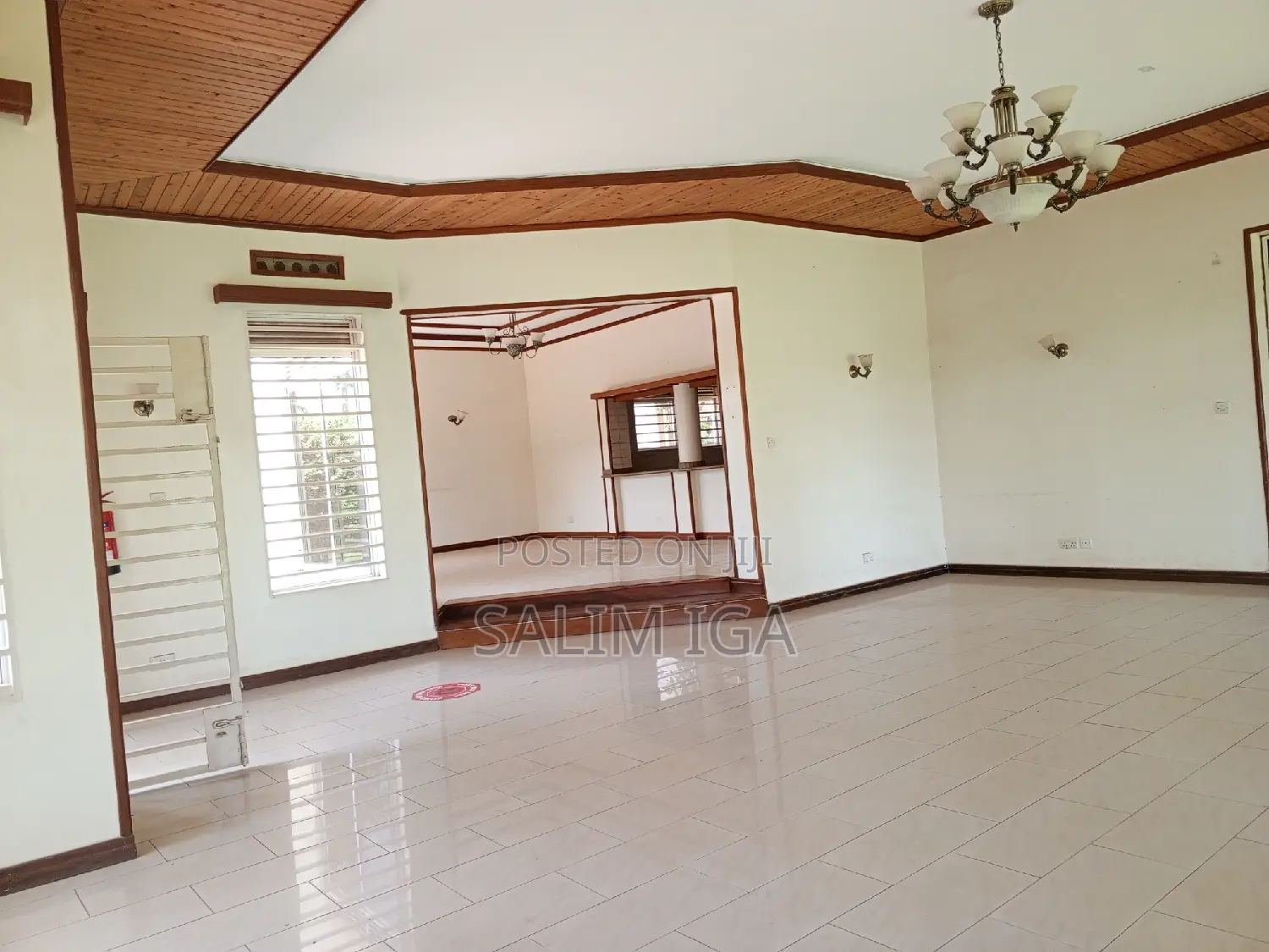 5bdrm Maisonette in Kololo Property, Central Division for rent
