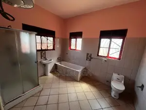 5bdrm Duplex in Kololo Property, Central Division for rent