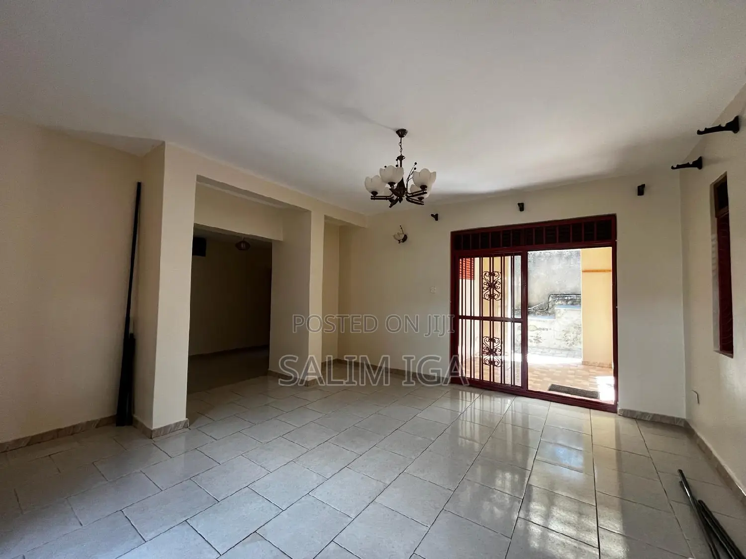 5bdrm Duplex in Kololo Property, Central Division for rent