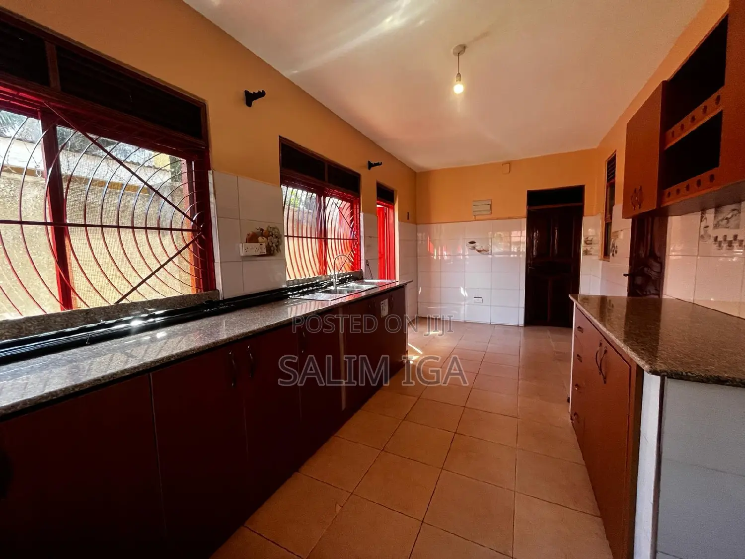 5bdrm Duplex in Kololo Property, Central Division for rent