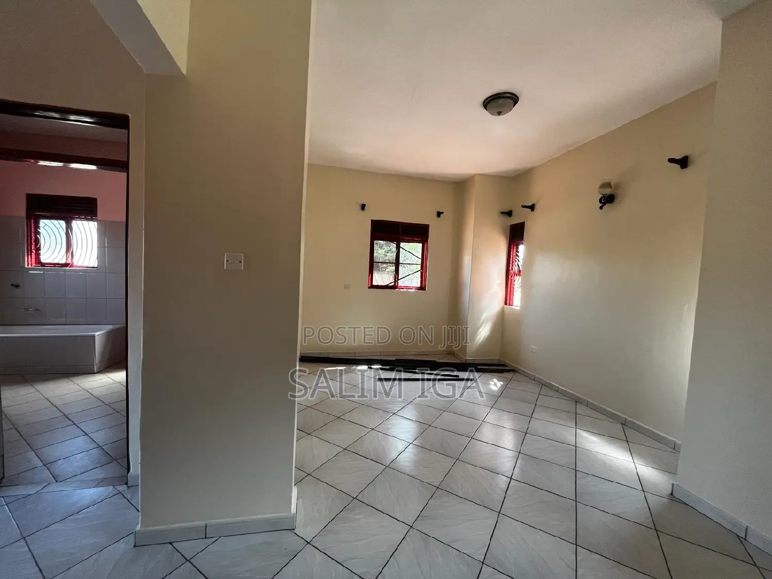 5bdrm Duplex in Kololo Property, Central Division for rent