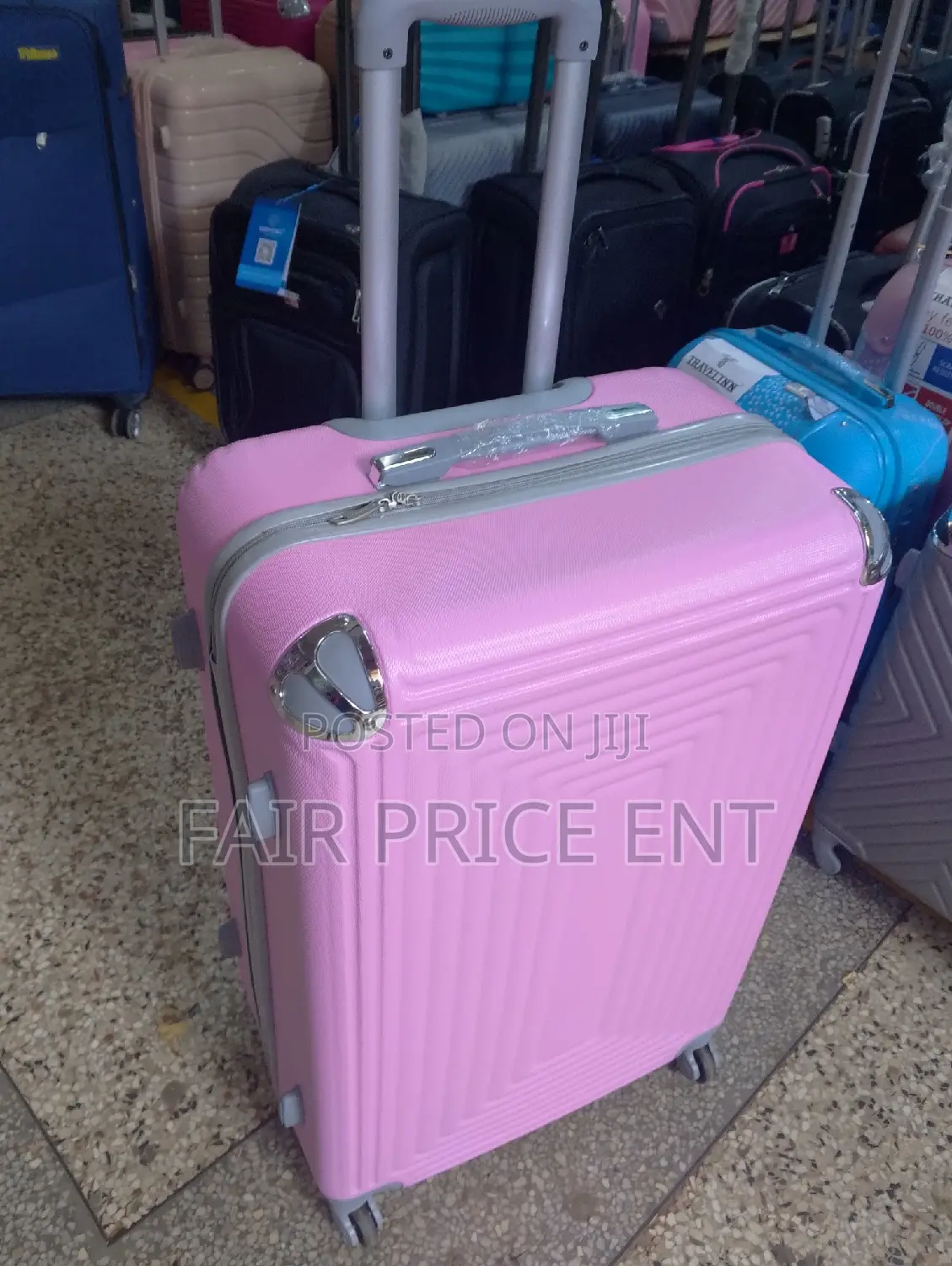 Classy Plastic Suitcases.Large.( Pink)